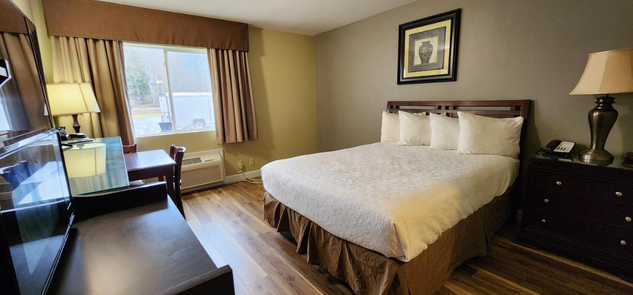 Crest Trail Lodge Пеквуд Екстер'єр фото